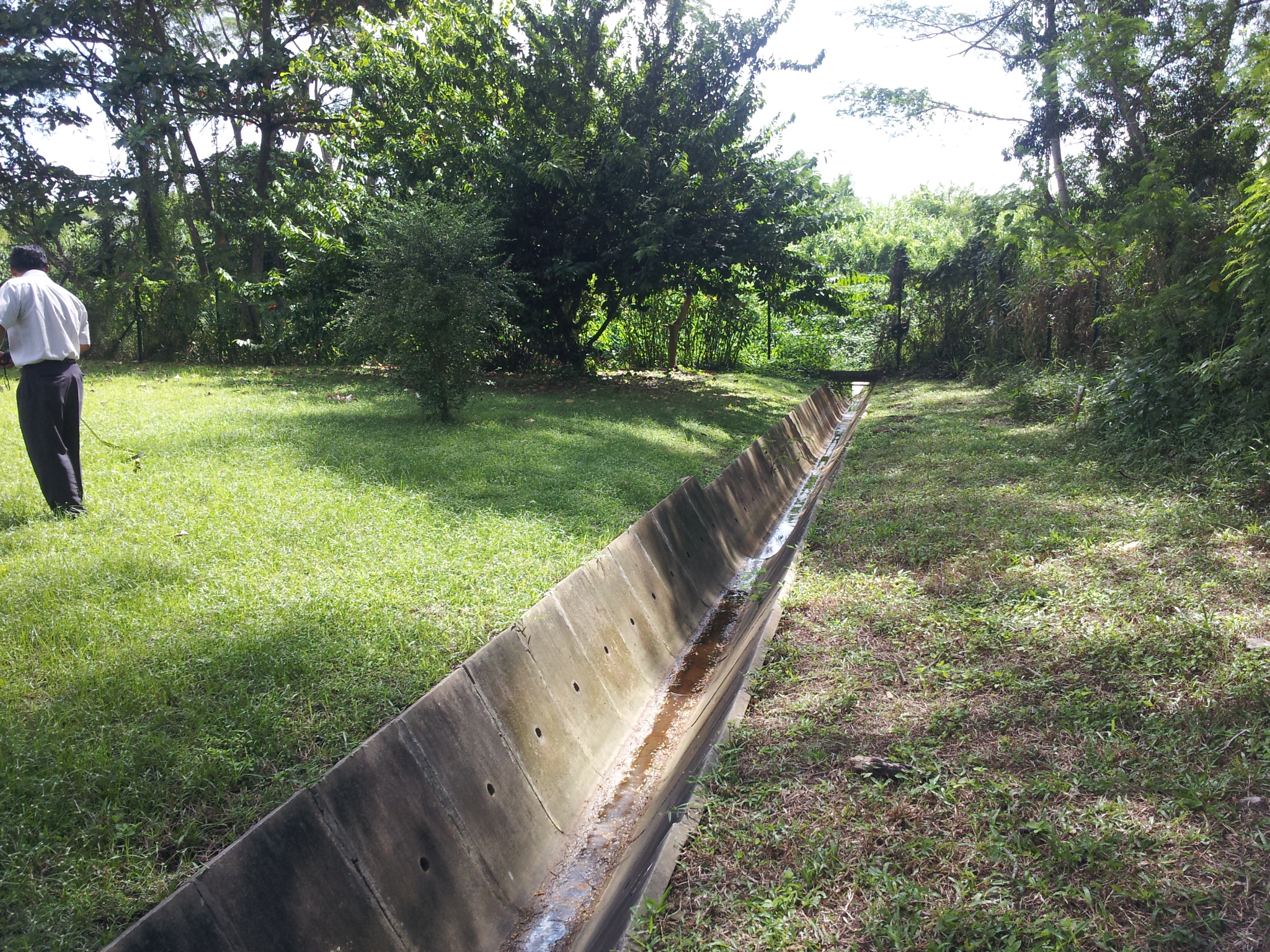 Hocklim earthworks and drainage at Lor Halus, original project photograph