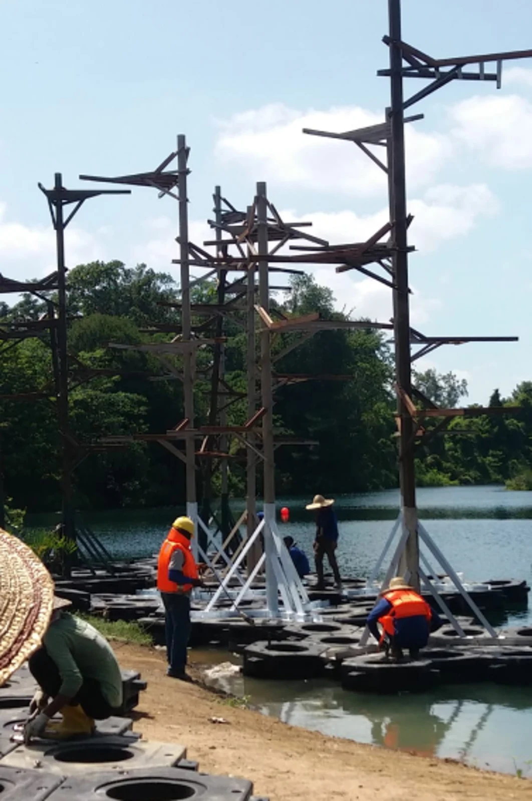 Figure 18: Installing of the Nesting Structure onto the floating platform