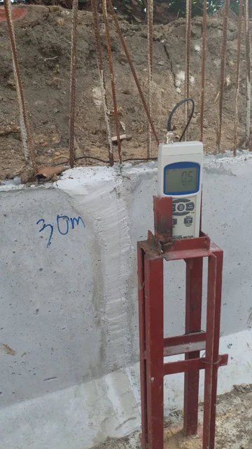 Figure 5: Vibration meter to measure vibration levels