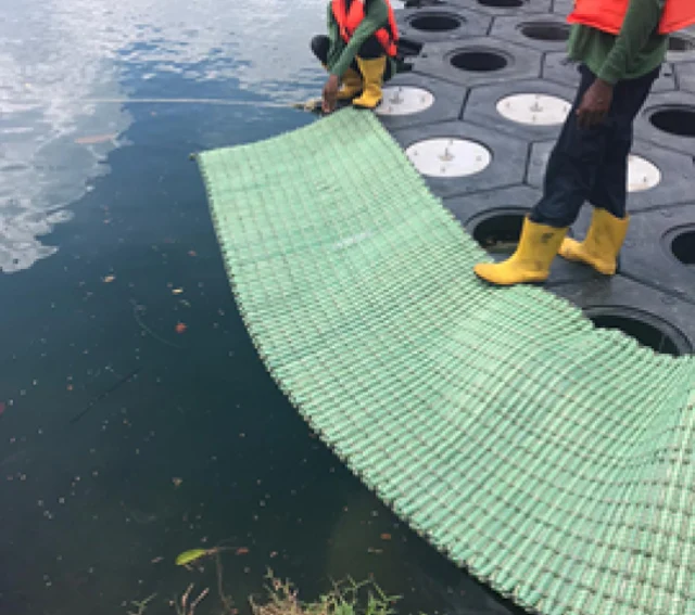 Figure 13: Installing the floating mat.